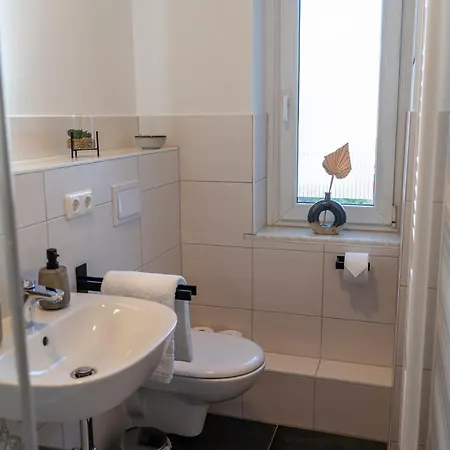 Rr - 80qm - Balcony - Washer *