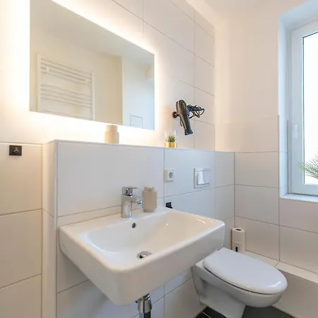 Rr - 80qm - Balcony - Washer Appartement *