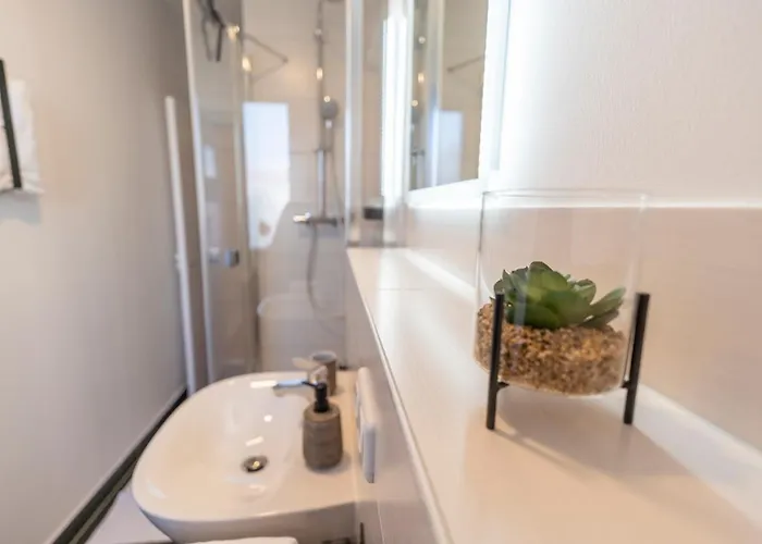 Rr - 80qm - Balcony - Washer Апартаменты *